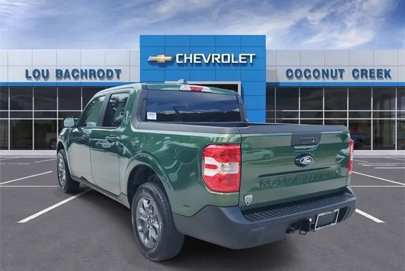 2025 Ford Maverick XLT photo 1