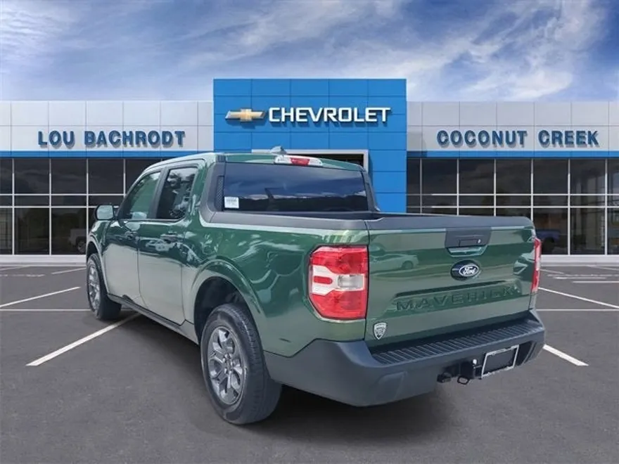2025 Ford Maverick XLT photo 1