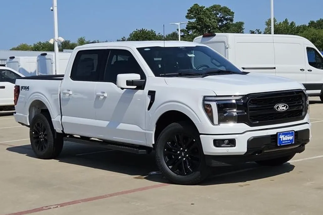 2025 Ford F-150 Lariat photo 1