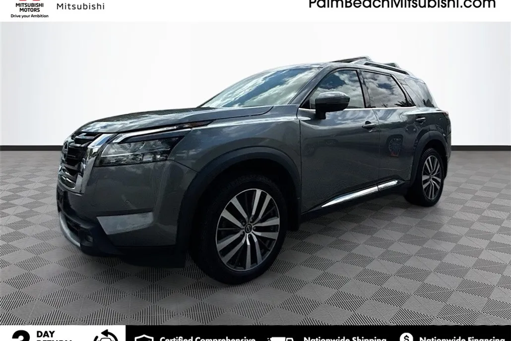 2022 Nissan Pathfinder Platinum photo 1