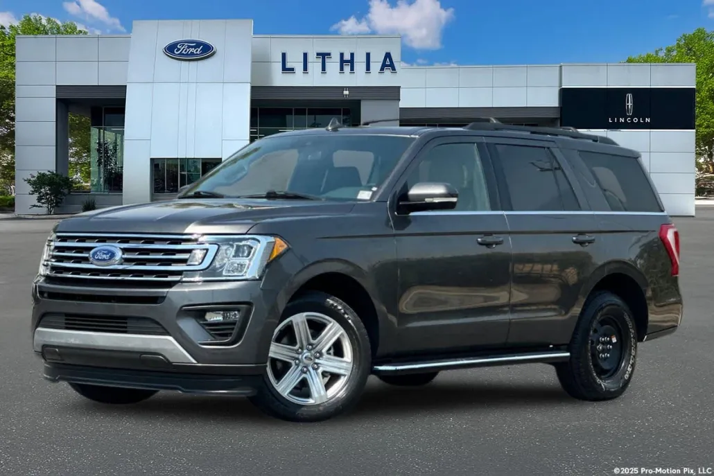 2020 Ford Expedition XLT photo 1