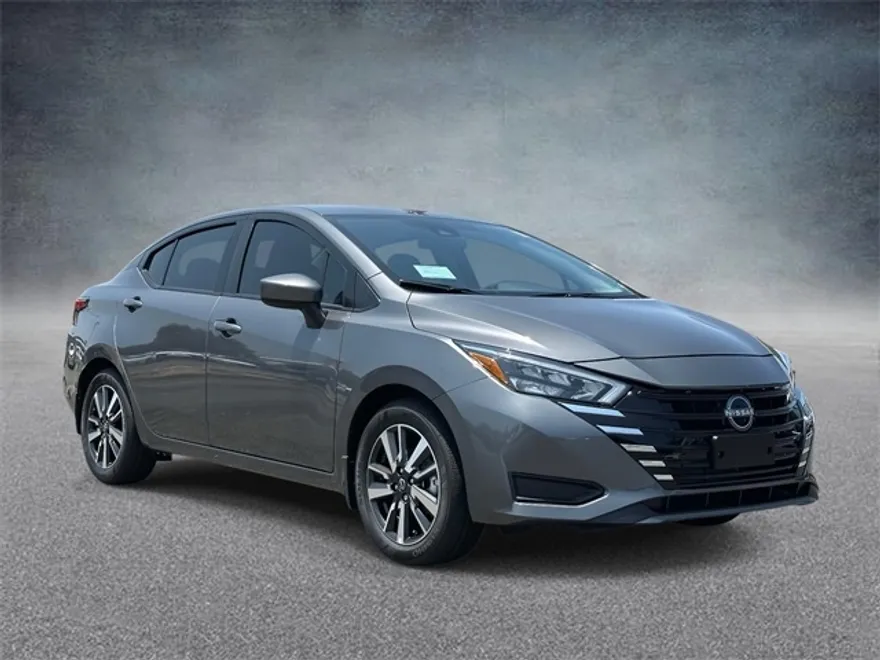 2025 Nissan Versa SV photo 1
