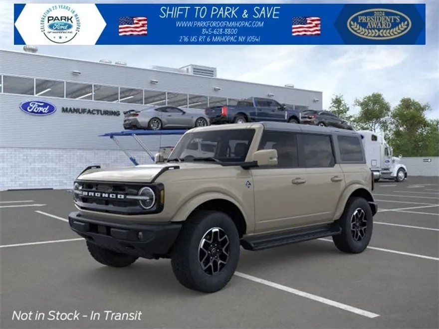 2025 Ford Bronco Outer Banks photo 1