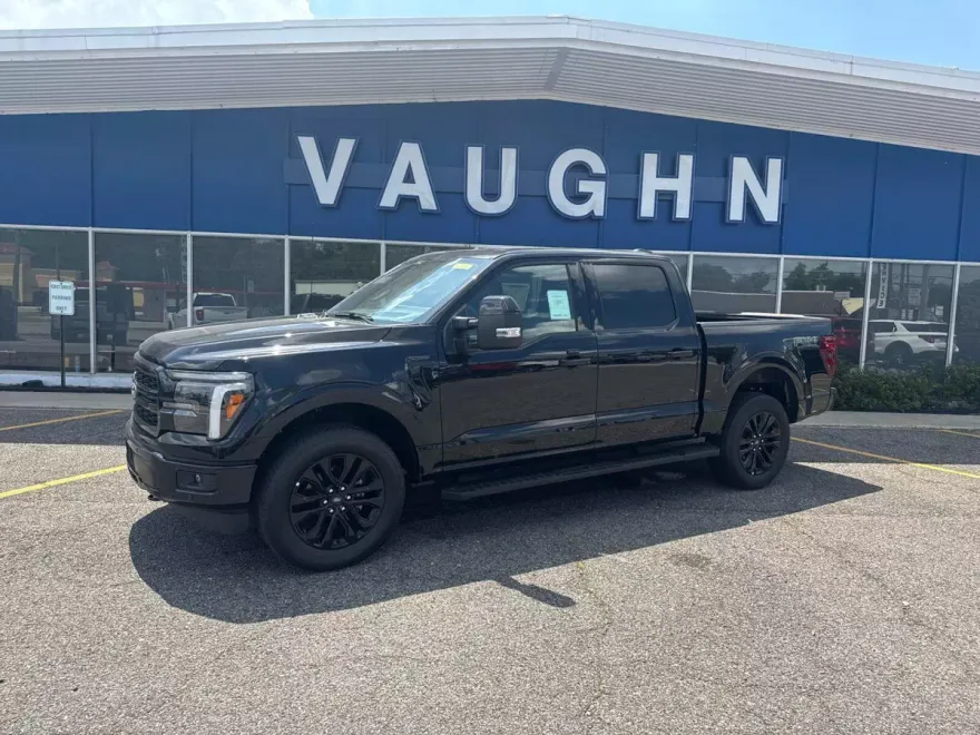 2025 Ford F-150 Lariat photo 1