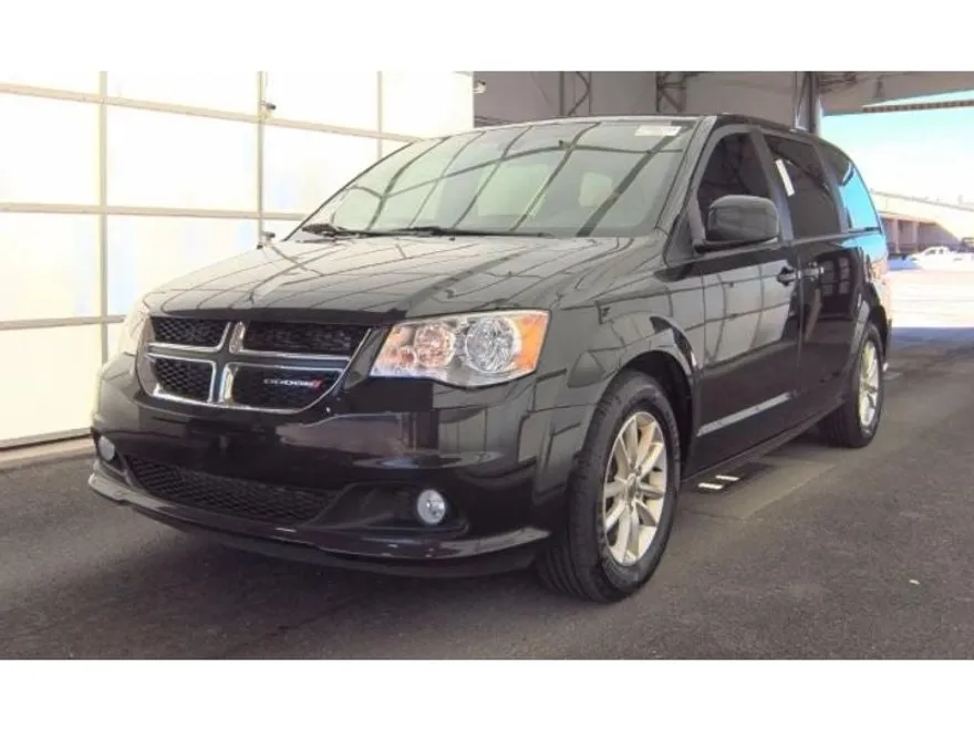 2020 Dodge Grand Caravan SE Plus photo 1