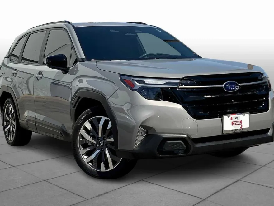 2025 Subaru Forester Touring photo 1