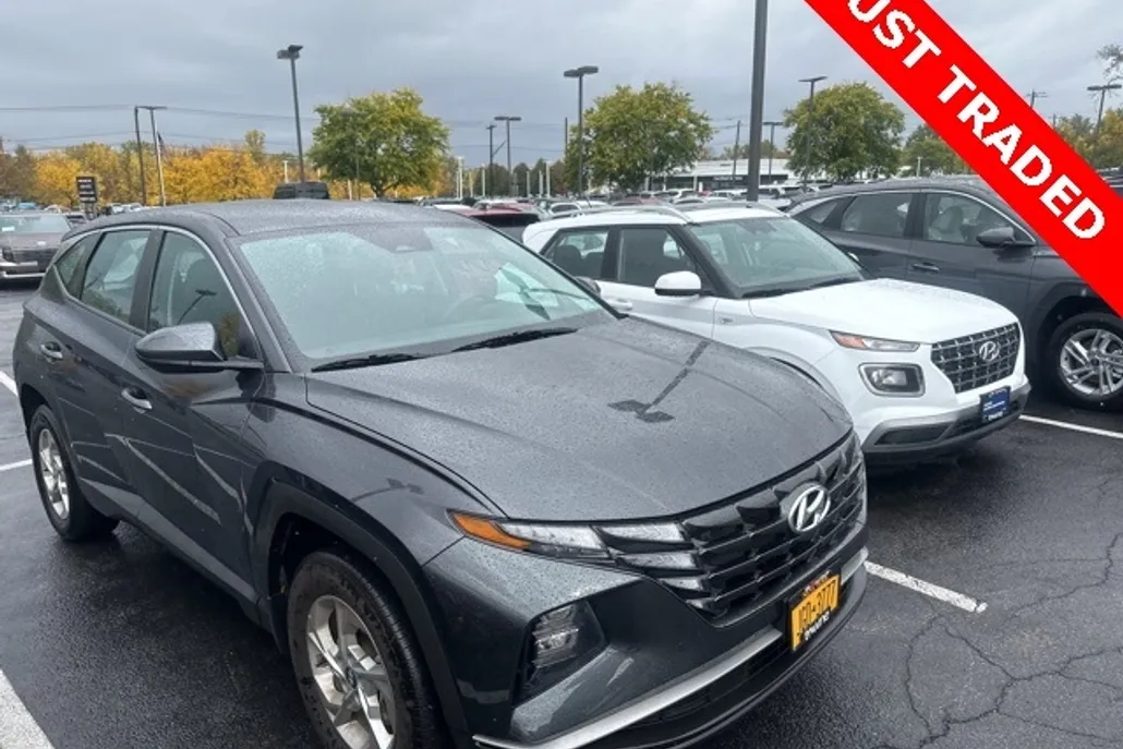 2024 Hyundai Tucson SE photo 1