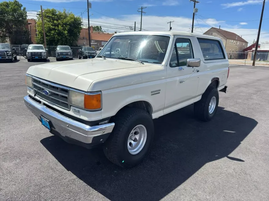 1988 Ford Bronco Base photo 1