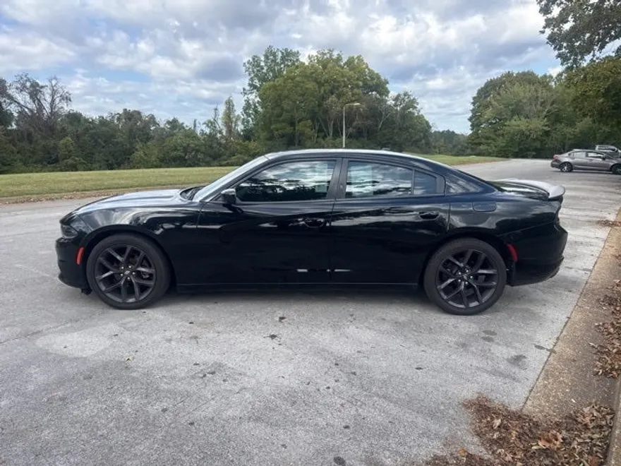 2020 Dodge Charger SXT photo 1