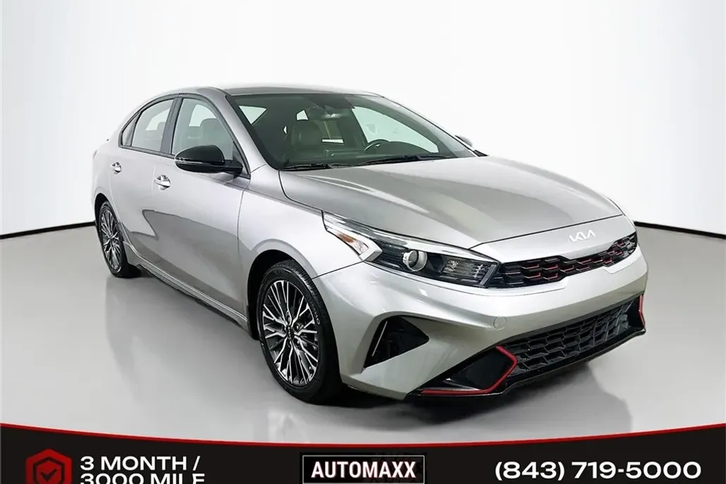 2023 Kia Forte GT-Line photo 1