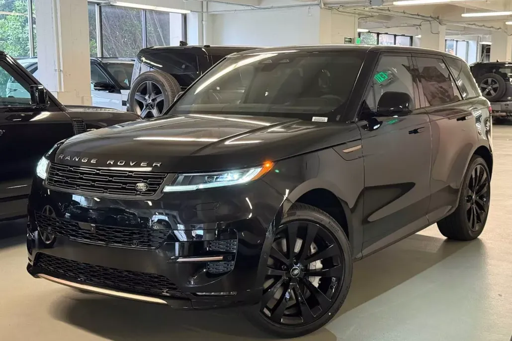 2025 Land Rover Range Rover Sport SE photo 1