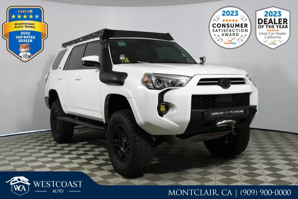 2021 Toyota 4Runner SR5 photo 1