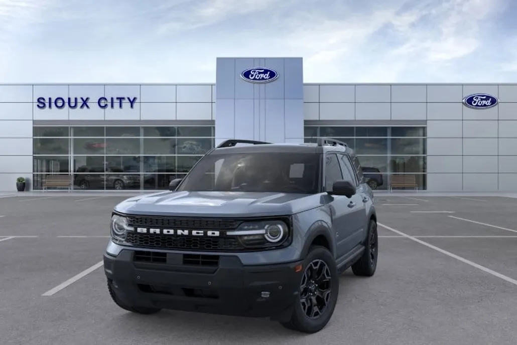 2025 Ford Bronco Sport Outer Banks photo 1