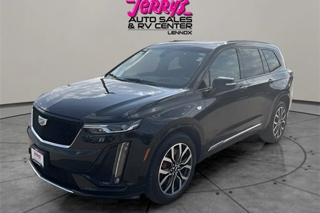 2023 Cadillac XT6 Sport photo 1