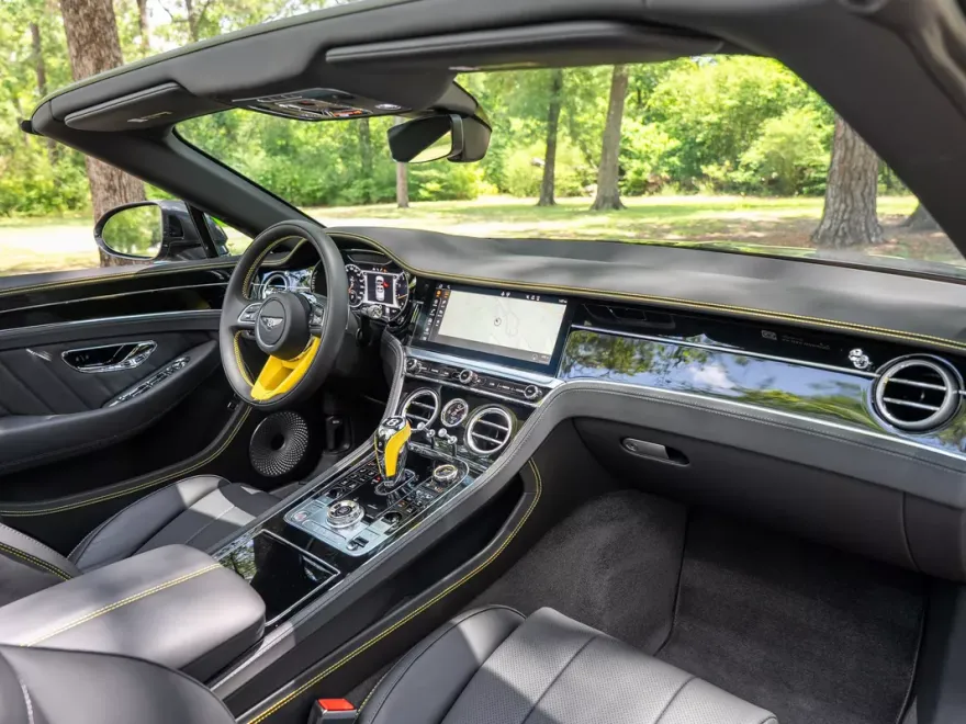 2024 Bentley Continental GTC photo 1