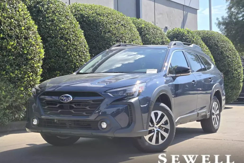 2025 Subaru Outback Premium photo 1