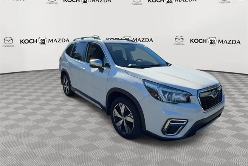 2020 Subaru Forester Touring photo 1