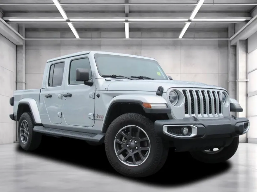 2022 Jeep Gladiator Overland photo 1