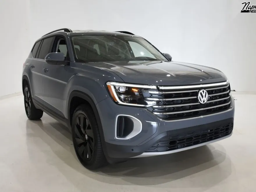 2026 Volkswagen Atlas SE Technology photo 1