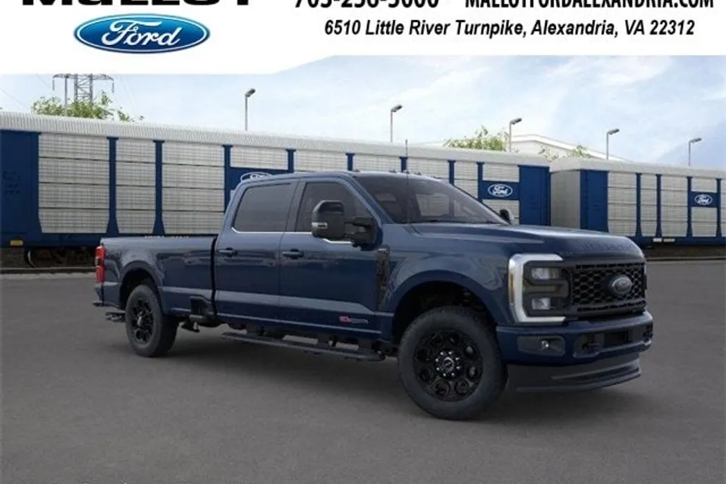 2025 Ford F-350 Lariat photo 1