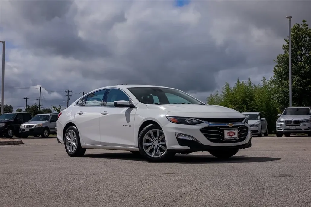 2023 Chevrolet Malibu 1LT photo 1
