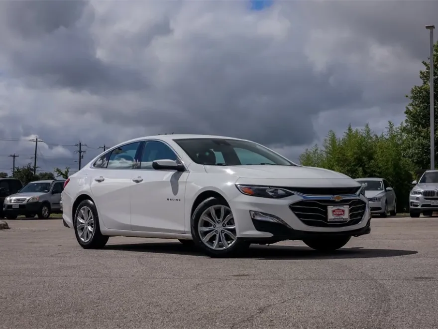 2023 Chevrolet Malibu 1LT photo 1