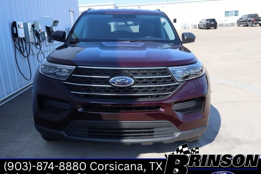 2022 Ford Explorer XLT photo 1
