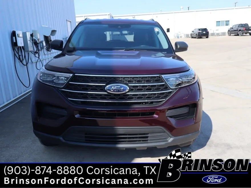 2022 Ford Explorer XLT photo 1