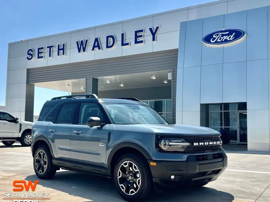 2025 Ford Bronco Sport Outer Banks photo 1