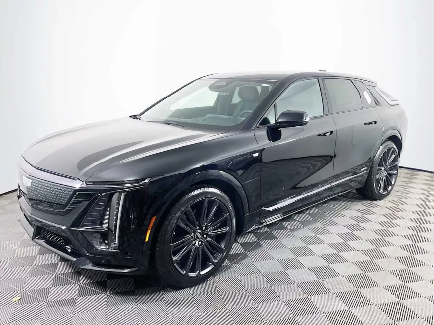 2026 Cadillac Lyriq photo 1