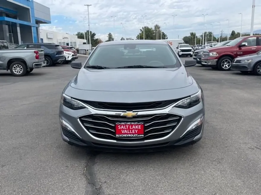2023 Chevrolet Malibu LS photo 1