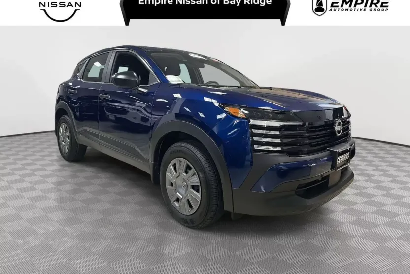 2025 Nissan Kicks S photo 1