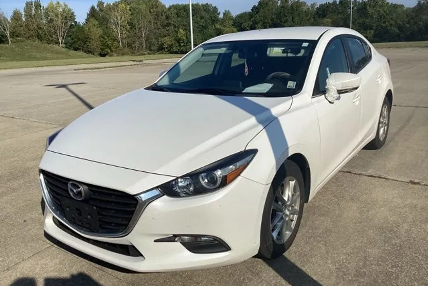 2017 Mazda Mazda3 Sport photo 1
