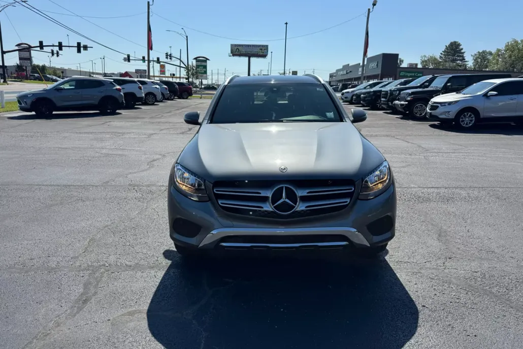 2019 Mercedes Benz GLC 300 photo 1