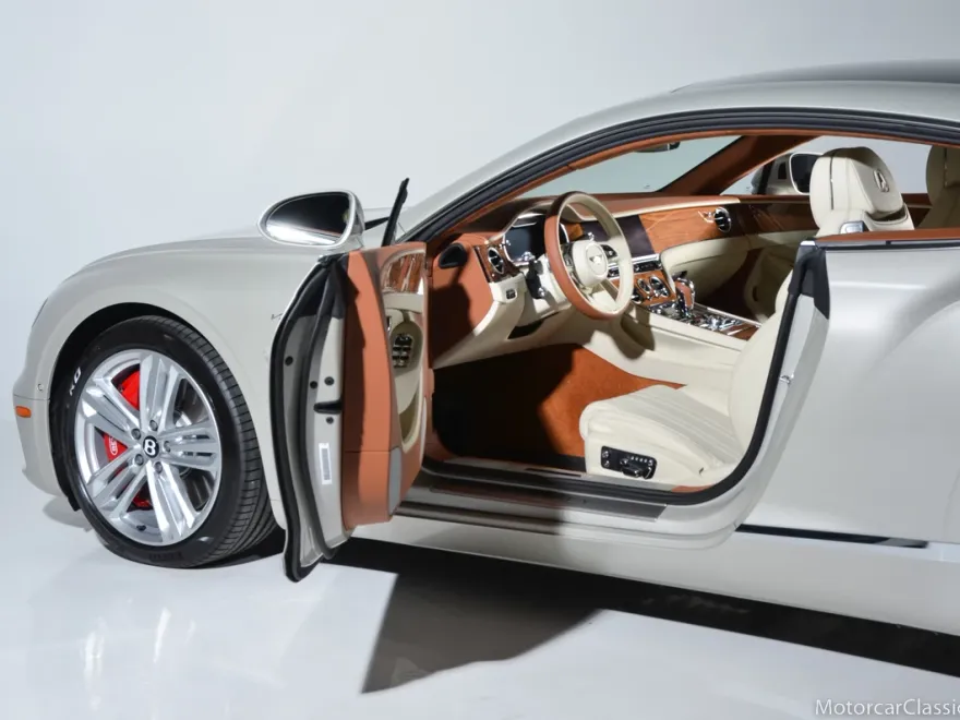2022 Bentley Continental V8 photo 24