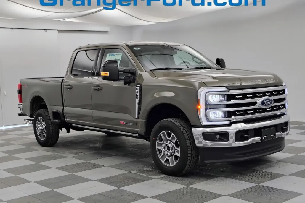 2026 Ford F-350 Lariat photo 1