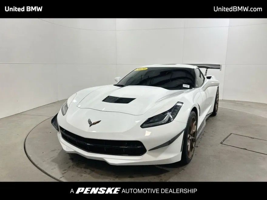 2019 Chevrolet Corvette Stingray 2LT photo 1