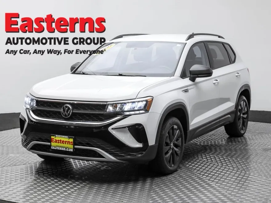 2022 Volkswagen Taos S photo 1
