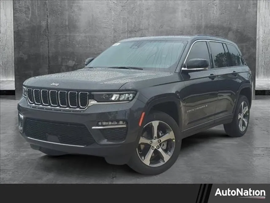 2025 Jeep Grand Cherokee Limited photo 1