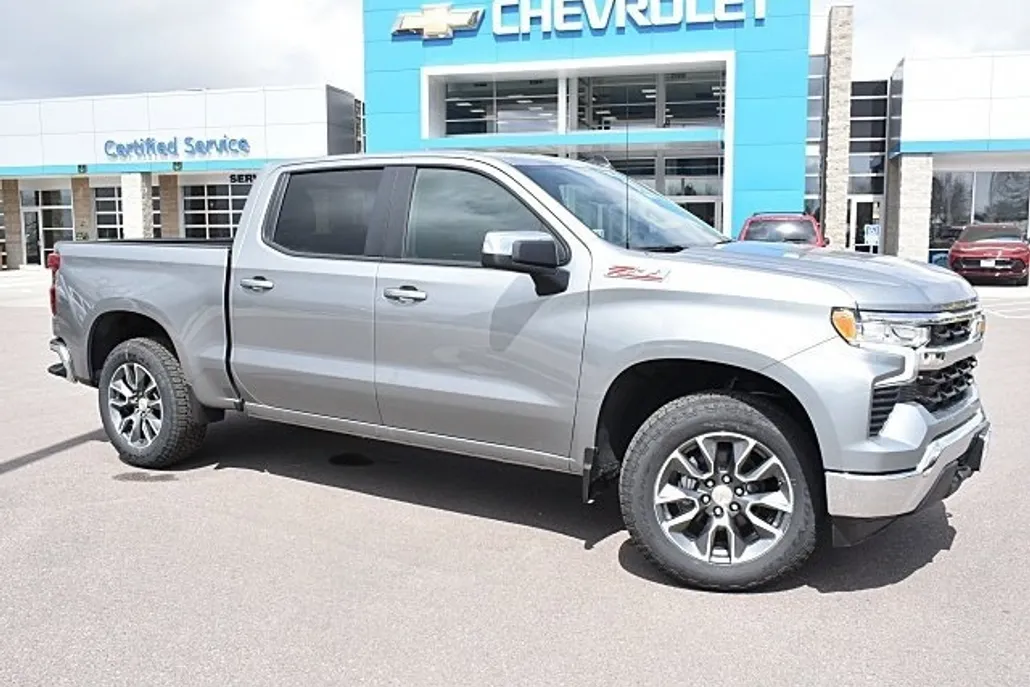 2025 Chevrolet Silverado 1500 LT photo 1