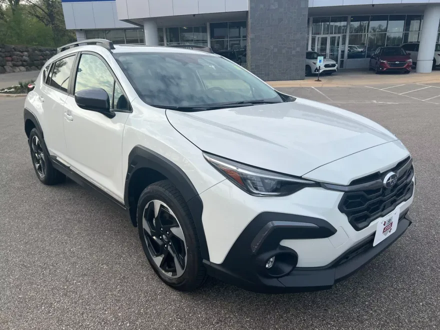 2024 Subaru Crosstrek Limited photo 1