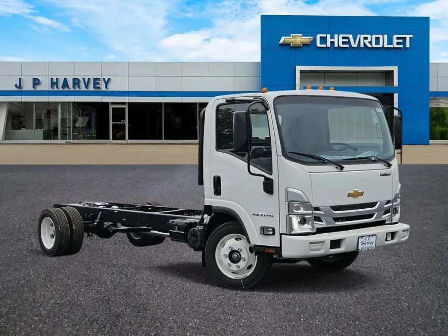 2024 Chevrolet Silverado 4500HD photo 1