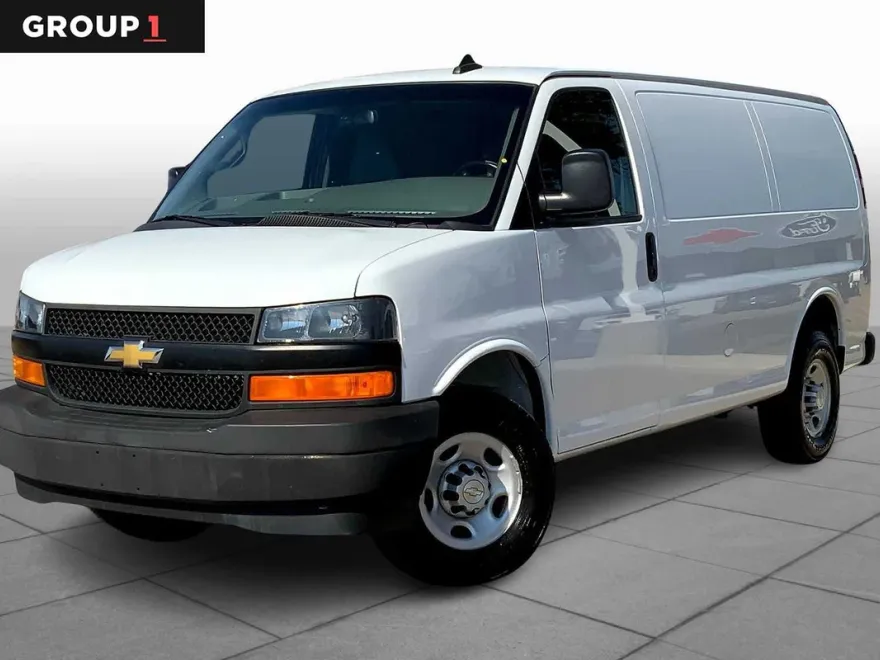 2021 Chevrolet Express 2500 Cargo Van photo 1