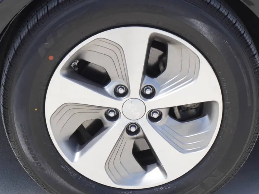 2015 Kia Optima Hybrid photo 1