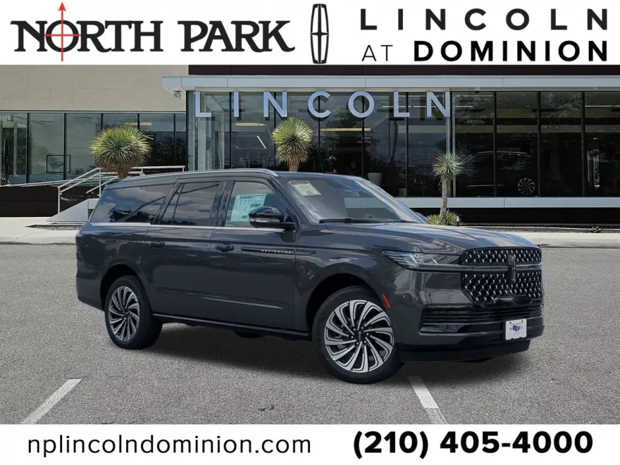 2025 Lincoln Navigator Black Label photo 1
