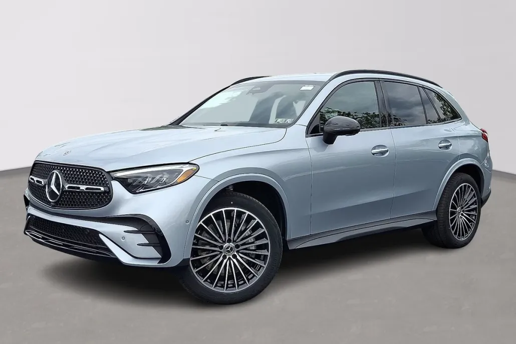 2025 Mercedes Benz GLC 300 4MATIC photo 1