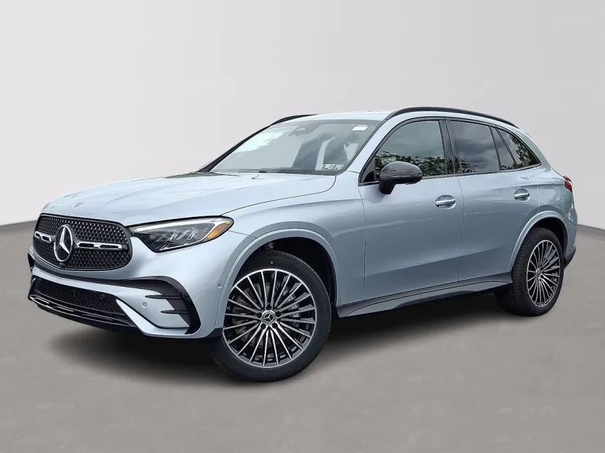 2025 Mercedes Benz GLC 300 4MATIC photo 1