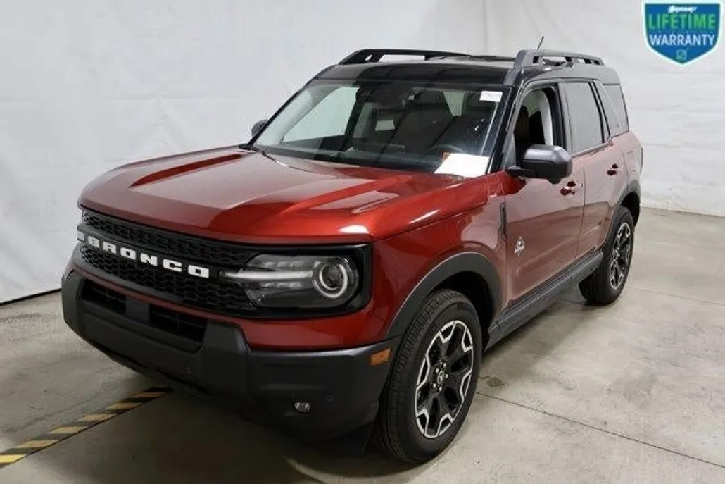 2025 Ford Bronco Sport Outer Banks photo 1