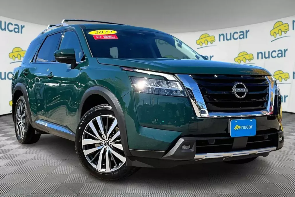 2022 Nissan Pathfinder Platinum photo 1