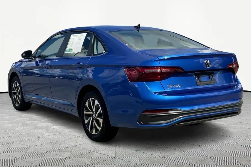 2024 Volkswagen Jetta S photo 1
